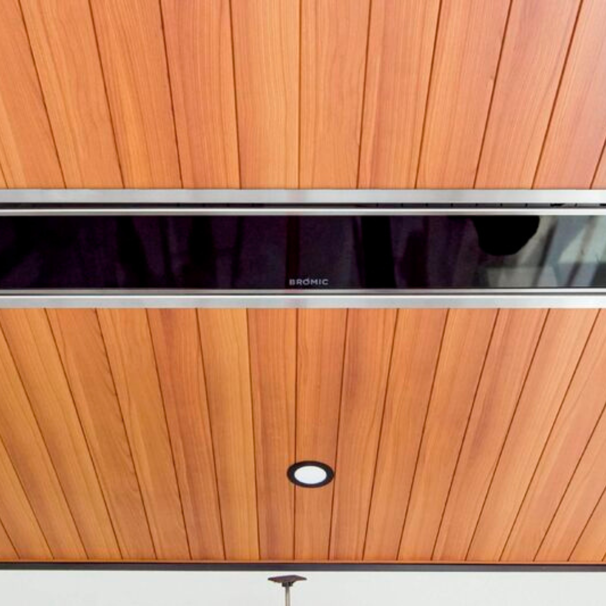 BROMIC | Platinum 3400 Calefactor Eléctrico, Ideal para espacios semicerrados, Opción de montaje versátiles, Cobertura 10m2