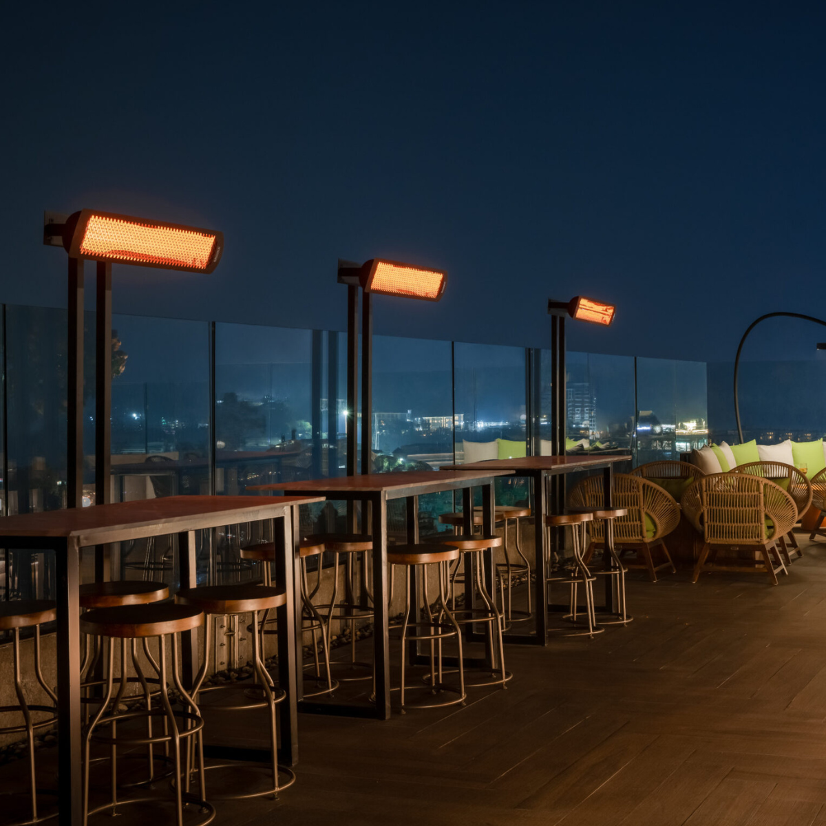 tungsten-4000-en-rooftop-bar-noche