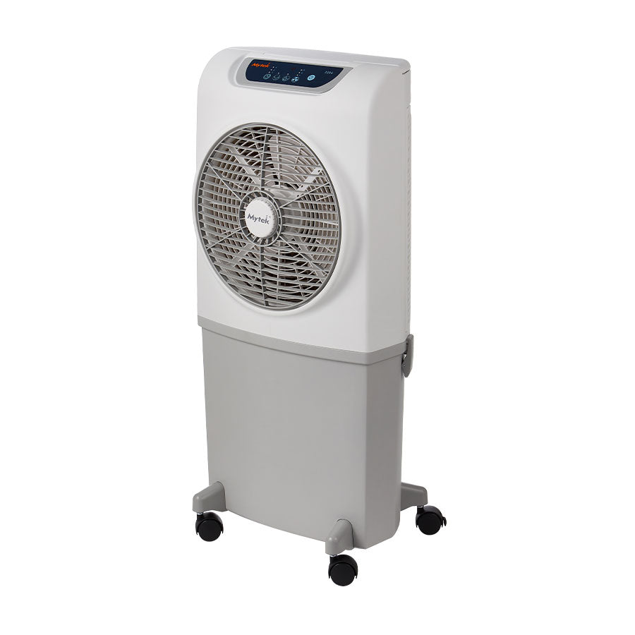 Diseño triangular del enfriador evaporativo MYTEK 3204 — puede colocarse en esquinas y junto a paredes sin perder rendimiento