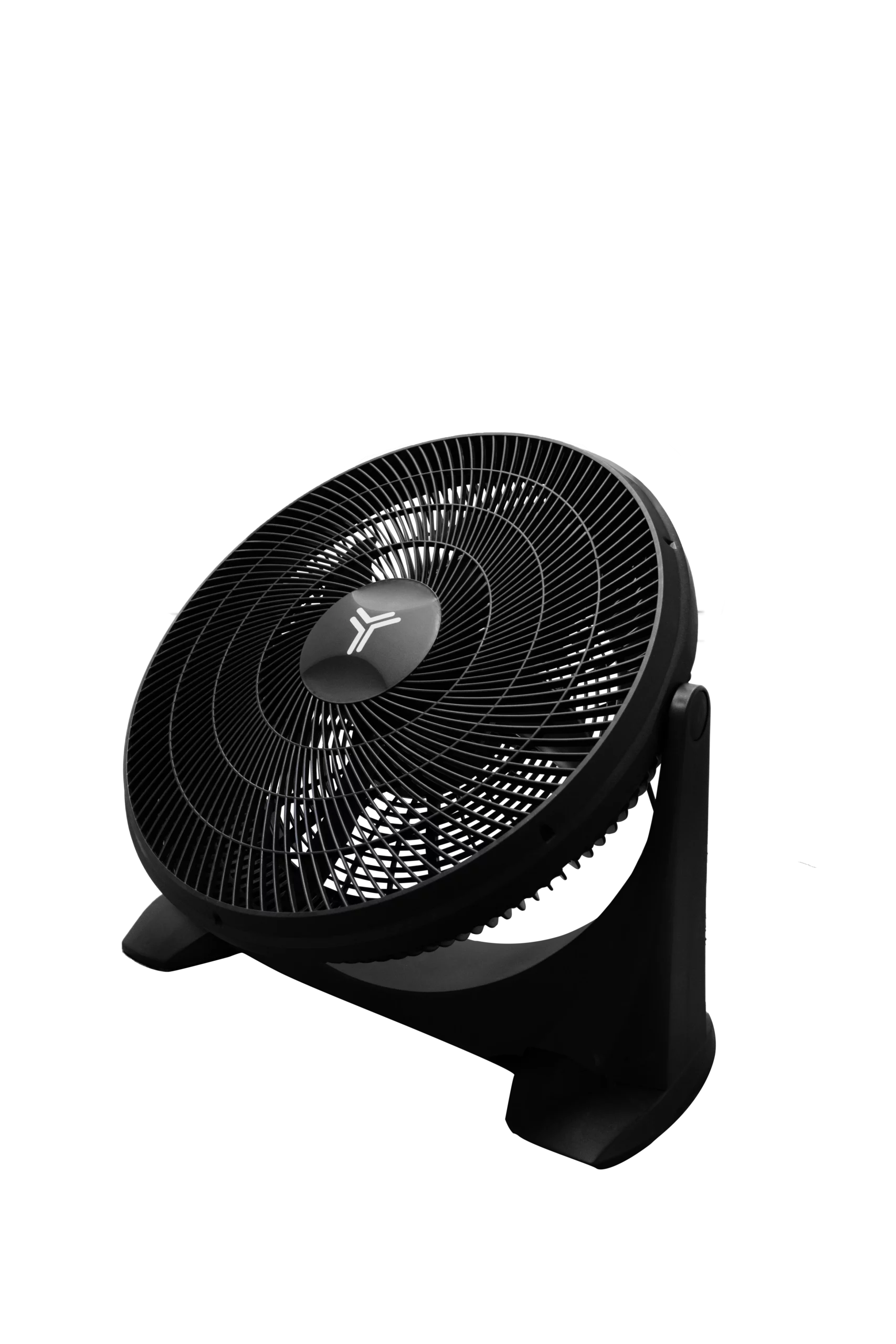 Detalle de las 5 aspas del ventilador Horus 20″ negro